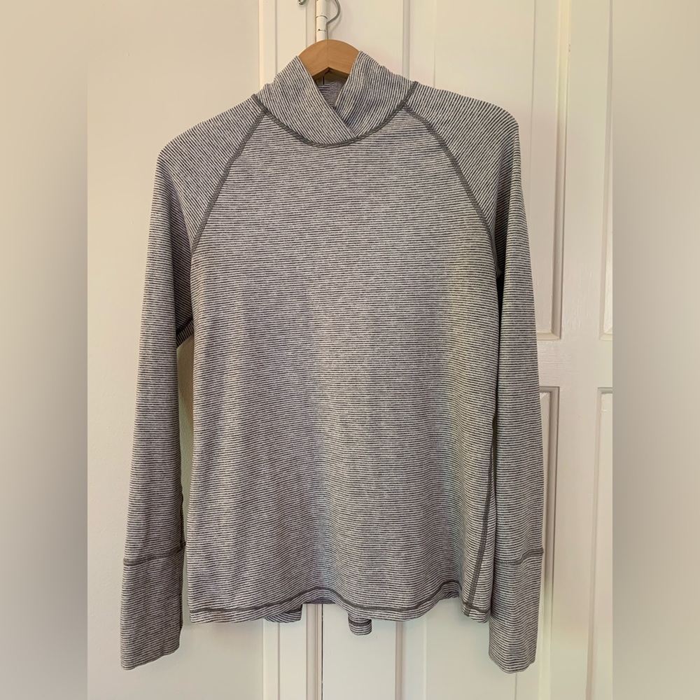 Lululemon Warm Your Core Long Sleeve Top (Size 8)